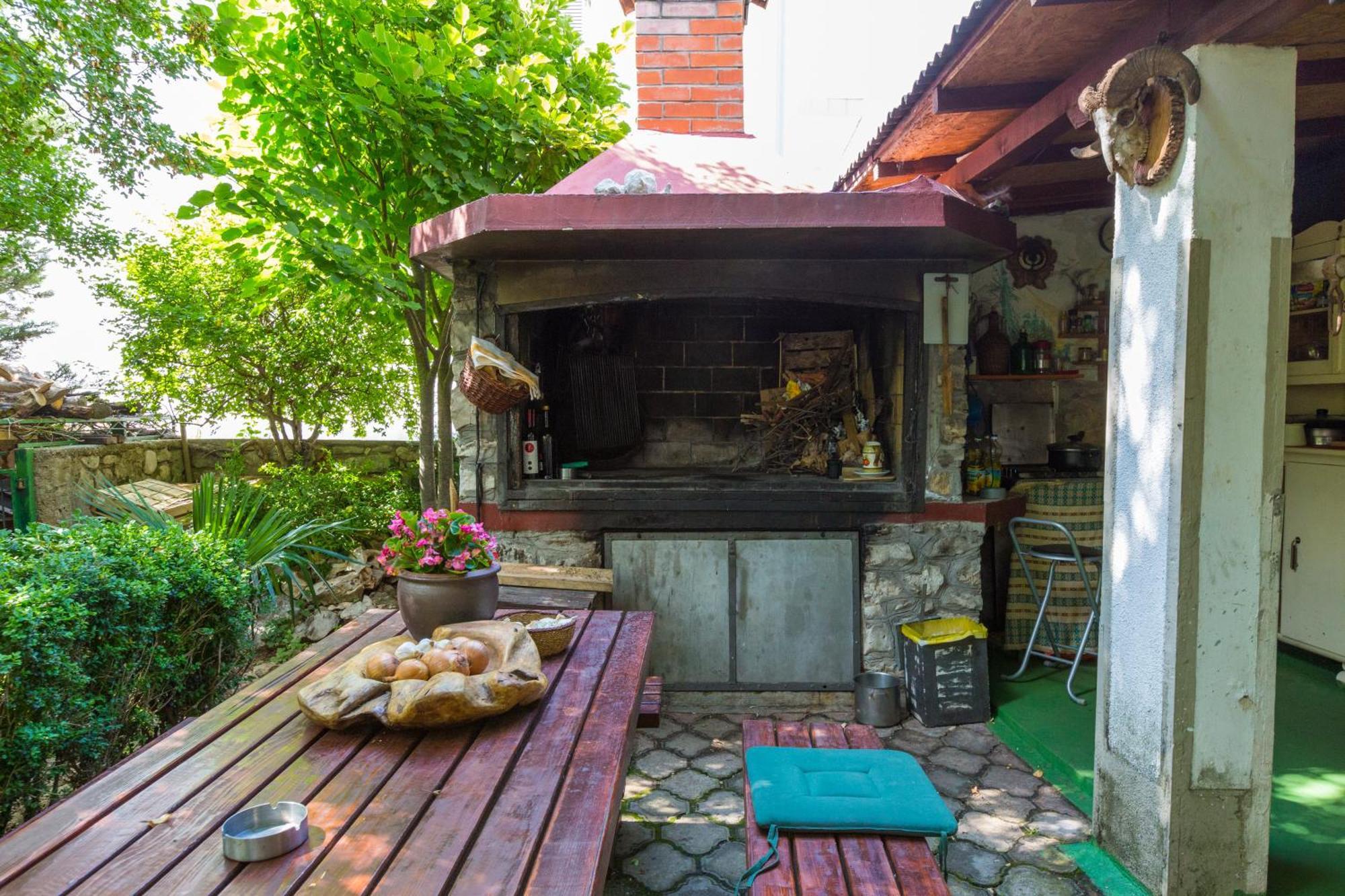 Apartment Dom Jadranovo Luaran gambar